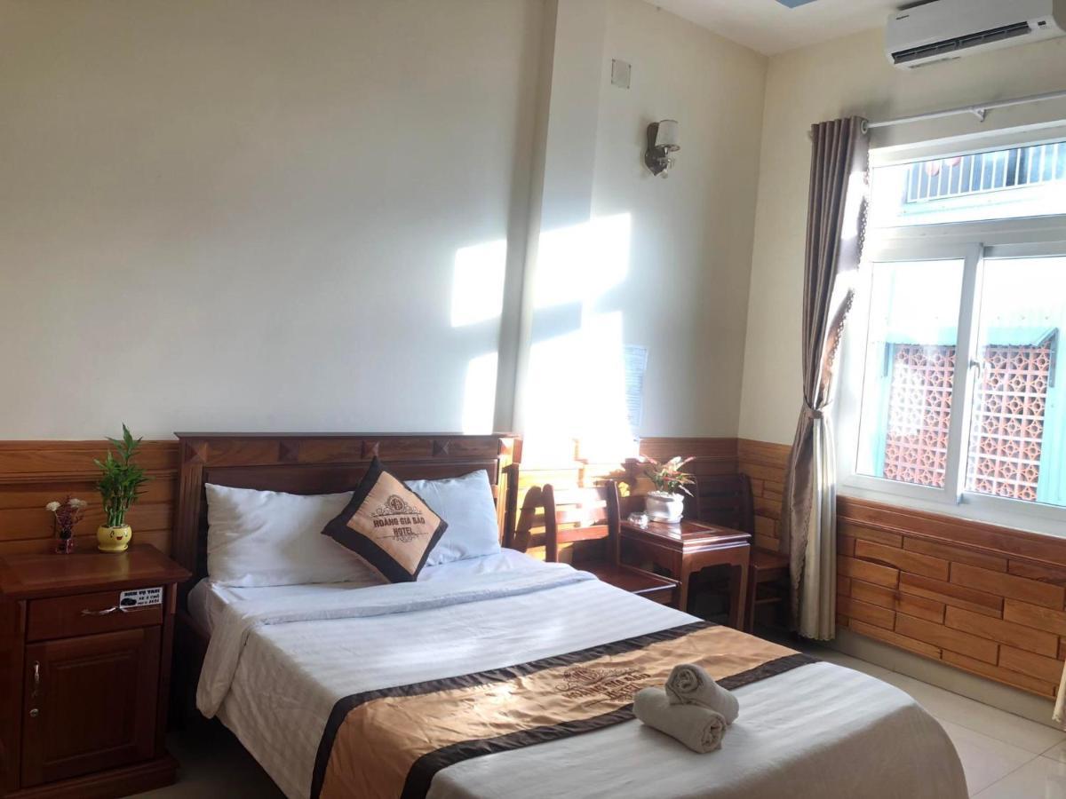 Tỉnh Kontum Hoang Gia Bao Hotel מראה חיצוני תמונה