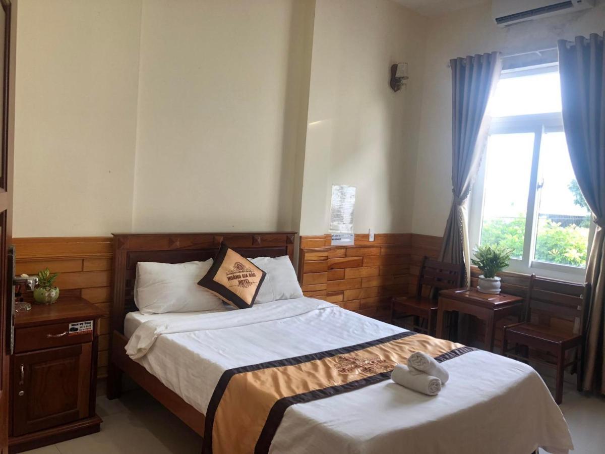 Tỉnh Kontum Hoang Gia Bao Hotel מראה חיצוני תמונה